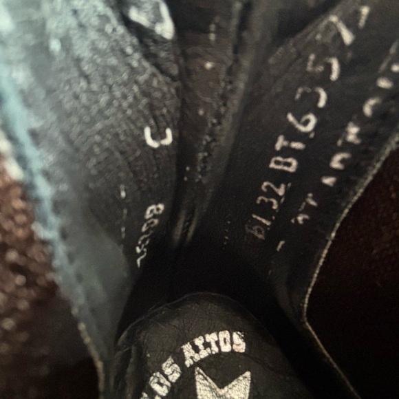 Brown Chelsea Boots with Sculptural Heel and Contrast Stitching - Picture 7 of 16